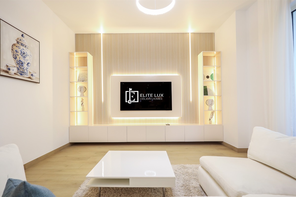 1BHK Beachside Retreat at Port De La Mer, Dubai — photo 4