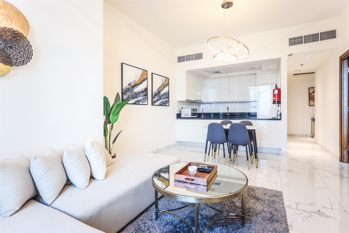 Stylish 1BR Living in Amna Tower, Al Habtoor City — photo 3