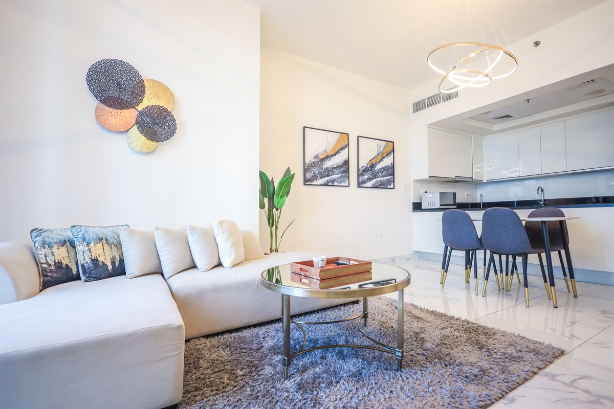 Stylish 1BR Living in Amna Tower, Al Habtoor City — photo 2
