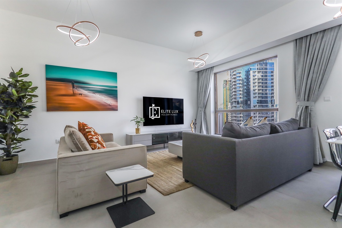 Beachside Haven Stylish 1 BHK in JBR Dubai