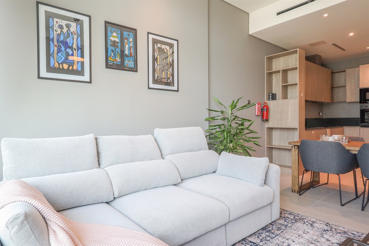 Luxurious 1BR Suite in Signature Livings, Dubai — photo 4