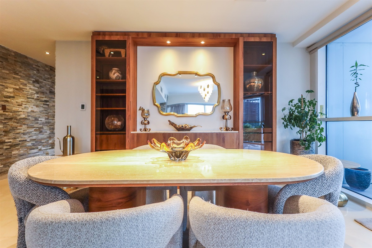 Ultra Modern 2BR | Balcony + Marina & Park Views i — photo 5