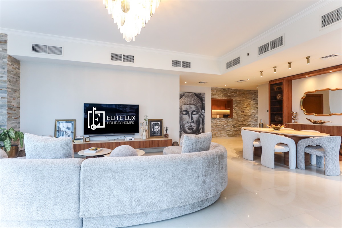 Ultra Modern 2BR | Balcony + Marina & Park Views i — photo 3