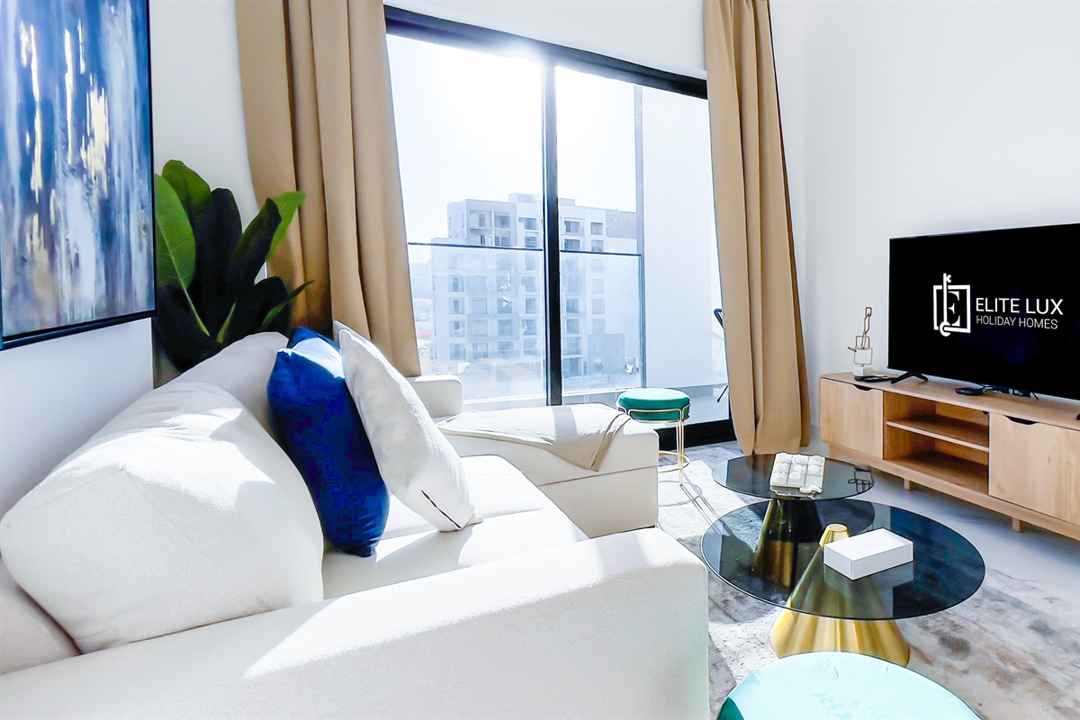 Luxe Gardenia 2BR Haven in Dubai — photo 3
