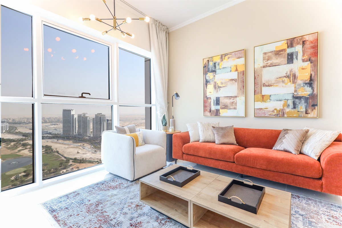 Curl up with golf course views stretching to the horizon